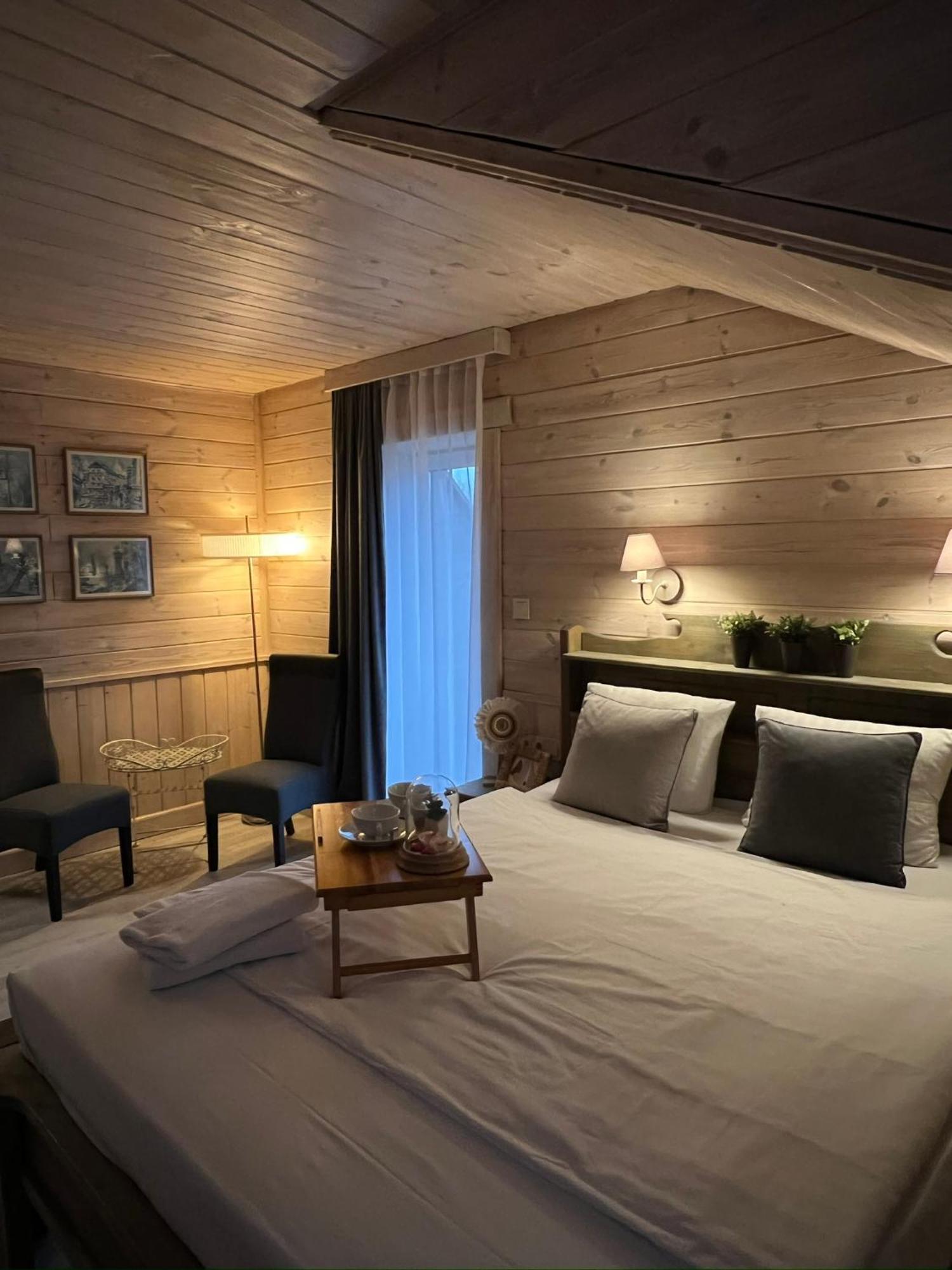Agate Hotel Ozolnieki Ngoại thất bức ảnh